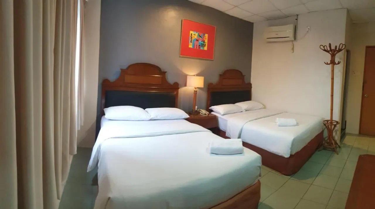 Golden Court Hotel - Sri Pelangi Джохор-Бару